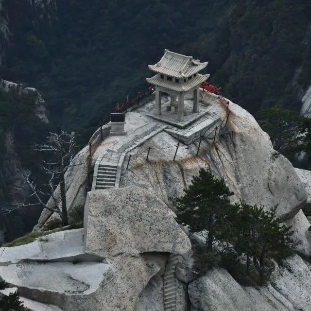  华山风景区导游词文案