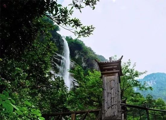 导游词文案---宜春明月山